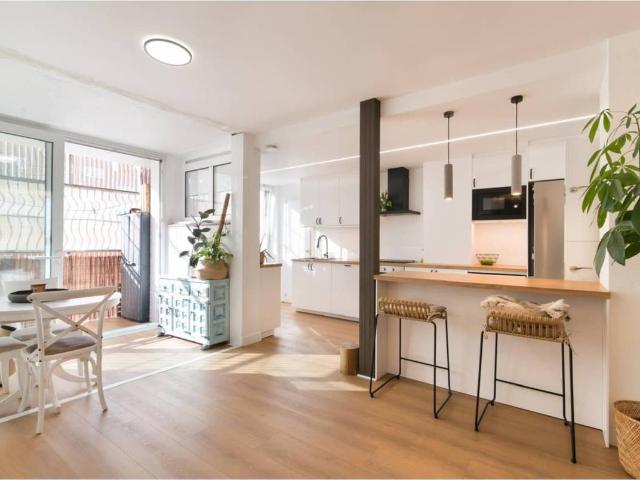 Piso en venta en Cortes, Madrid