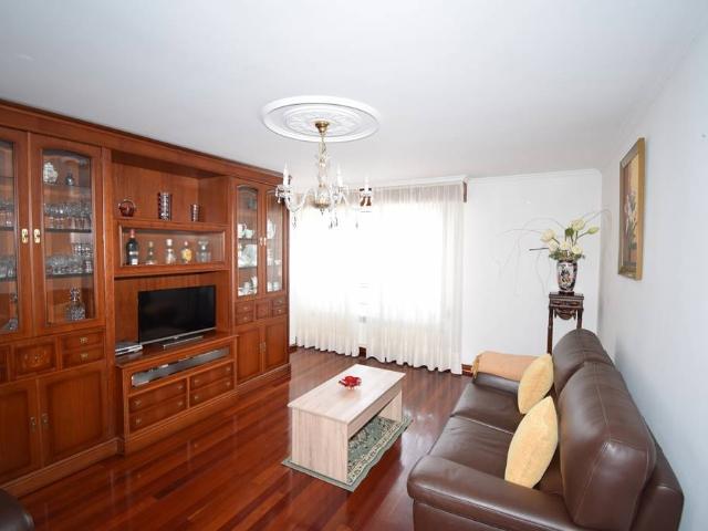 Piso en venta en Ortigueira, A Preguiza