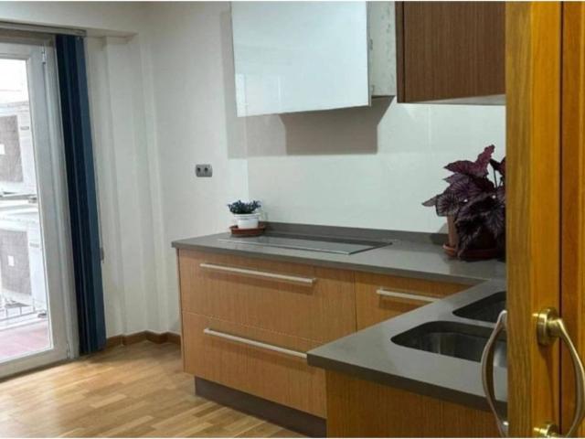 Piso en venta en Centro, Ourense