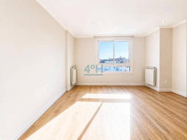 Piso en venta en Ourense, Galicia