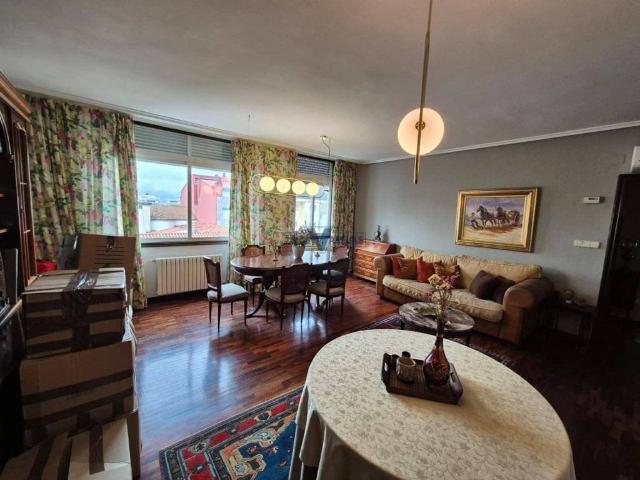 Piso en venta en Ourense, Galicia