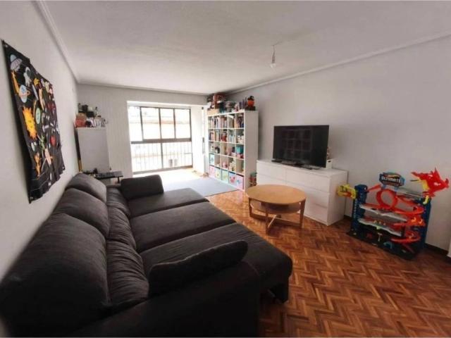 Piso en venta en Gomesende, Ourense