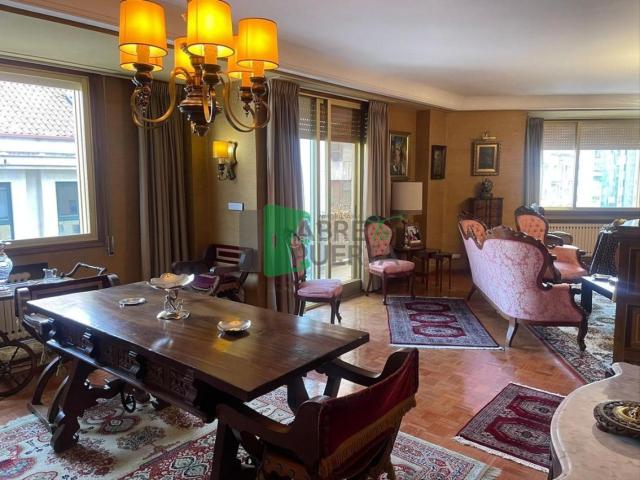 Piso en venta en Centro, Ourense