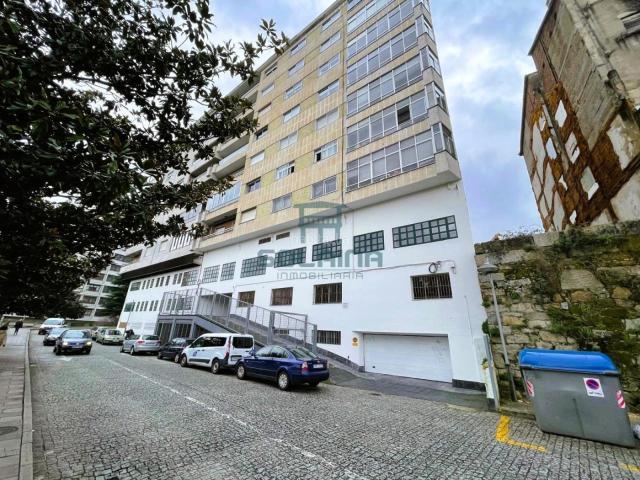 Piso en venta en Centro, Ourense