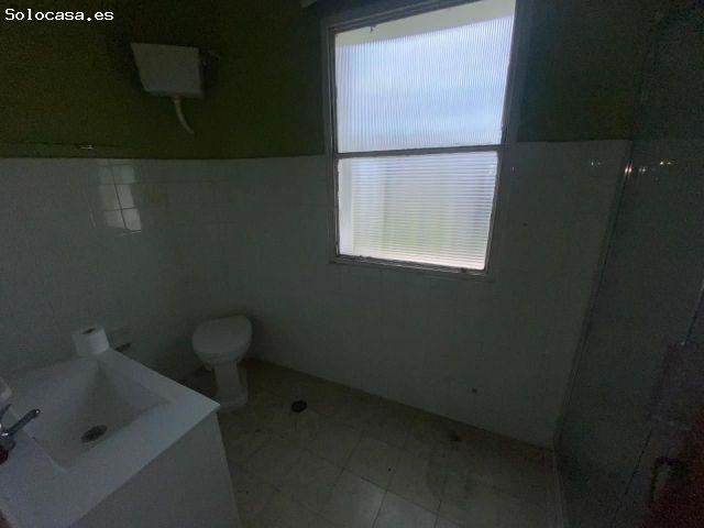Piso en venta en As Lagoas, Ourense