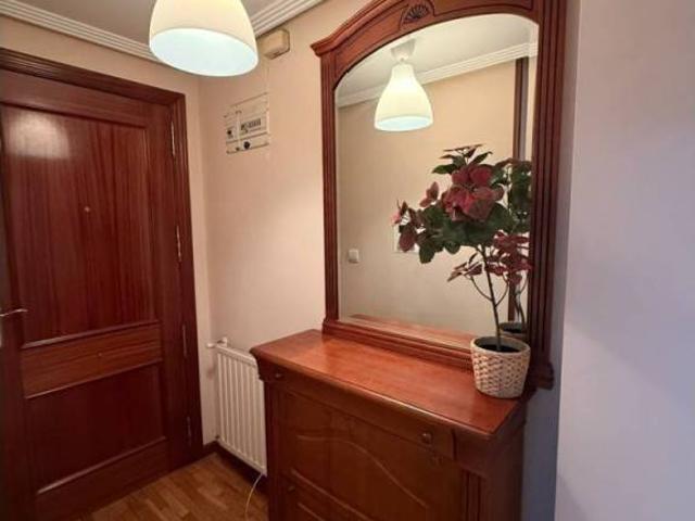 Piso en venta en Montenuño, Oviedo