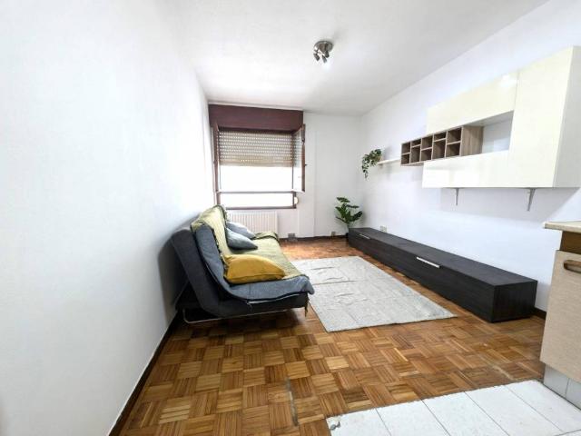 Piso en venta en Oviedo, El Milán