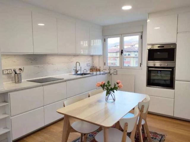 Piso en venta en Buenavista, Oviedo