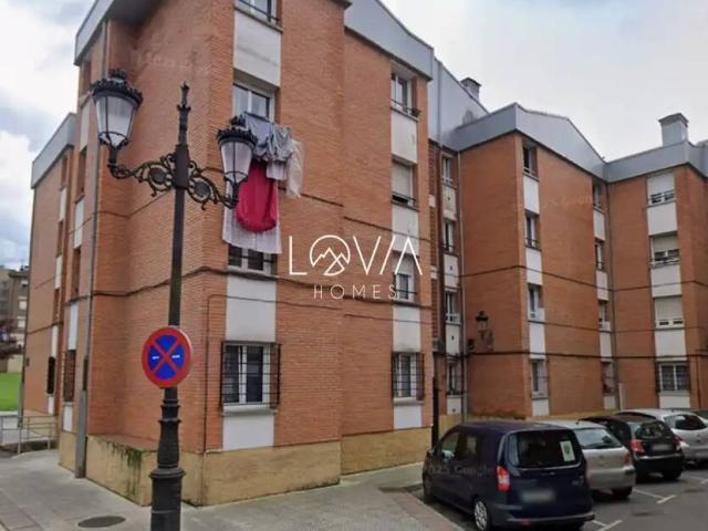 Piso en venta en La Carisa, Oviedo