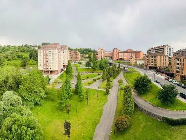 Piso en venta en Villafría, Oviedo