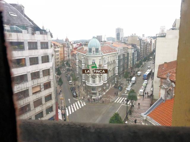 Piso en venta en Oviedo, Centro