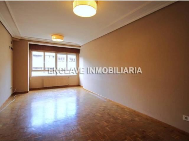 Piso en venta en Oviedo, Asturias