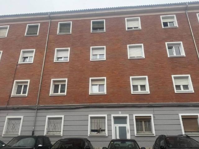 Piso en venta en Montenuño, Oviedo