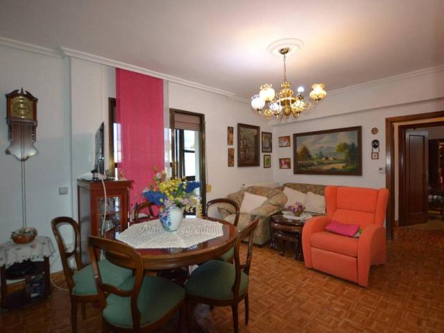 Piso en venta en Oviedo, Asturias