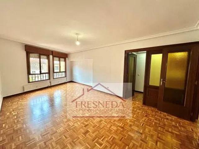Piso en venta en Centro, Oviedo