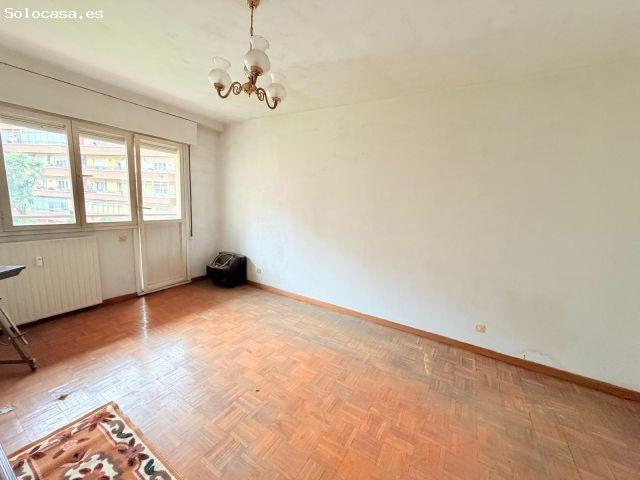 Piso en venta en La Estrecha, Oviedo