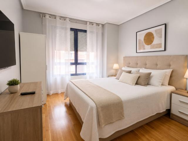 Piso en venta en Cuyences, Oviedo