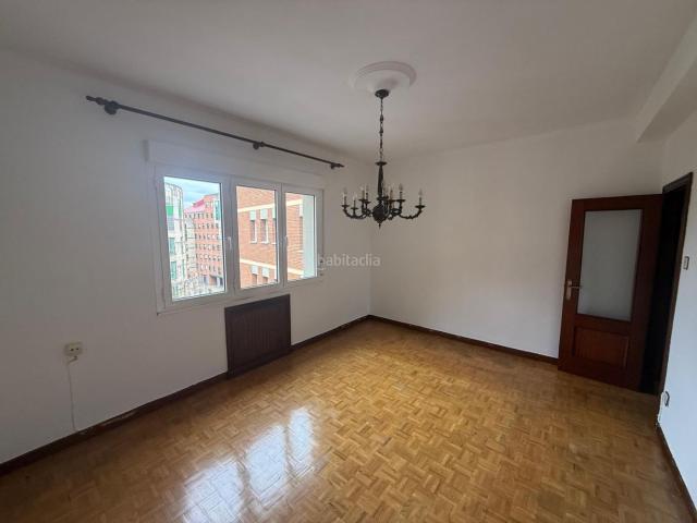 Piso en venta en Centro, Oviedo