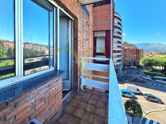 Piso en venta en Centro, Oviedo