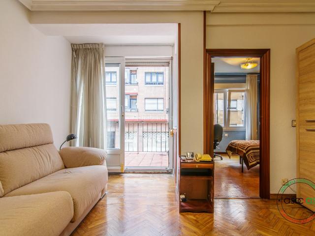 Piso en venta en Centro, Oviedo