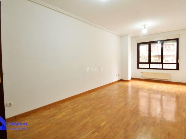 Piso en venta en Centro, Oviedo