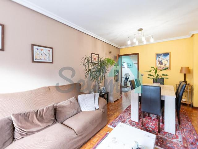 Piso en venta en Centro, Oviedo