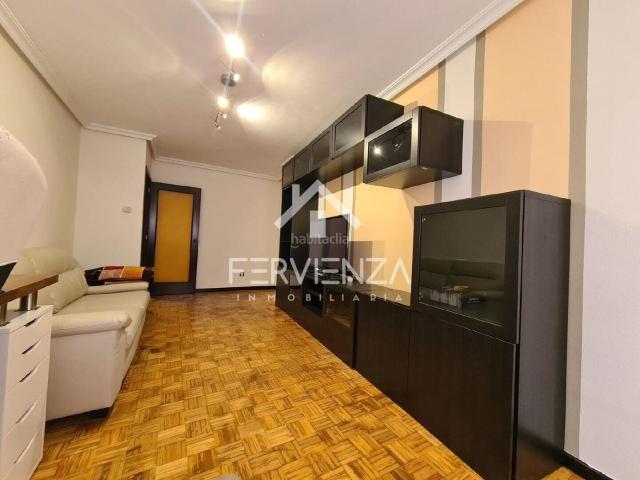 Piso en venta en Centro, Oviedo