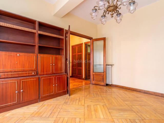 Piso en venta en Centro, Oviedo