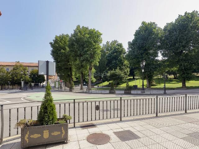Piso en venta en Centro, Oviedo