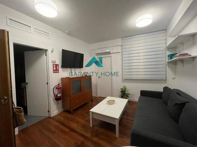 Piso en venta en Madrid, Cortes