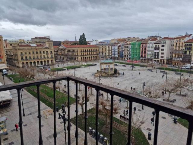 Piso en venta en Casco Antiguo, Iruñerria