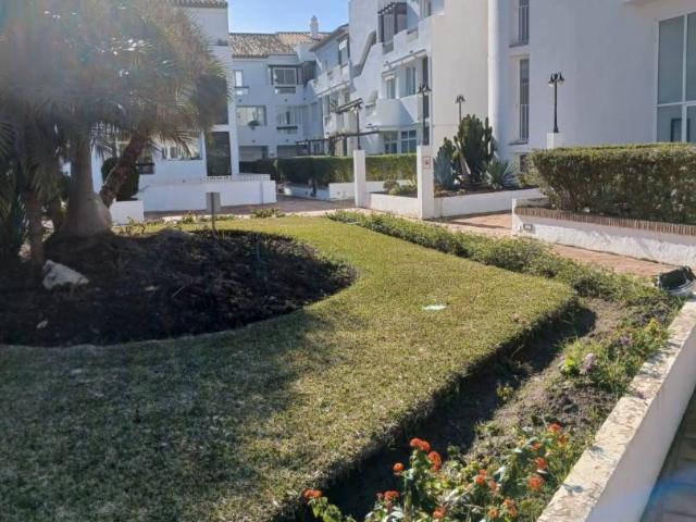 Piso en venta en Barriada Islas Canarias, Costa del Sol Occidental