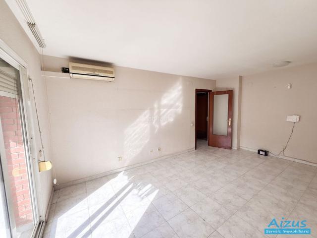 Piso en venta en l'Eixample de Parets, Vallès Oriental