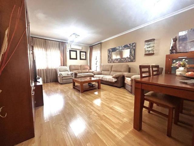 Piso en venta en Parla, Madrid