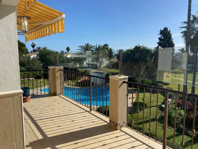 Piso en venta en Barriada Islas Canarias, Costa del Sol Occidental