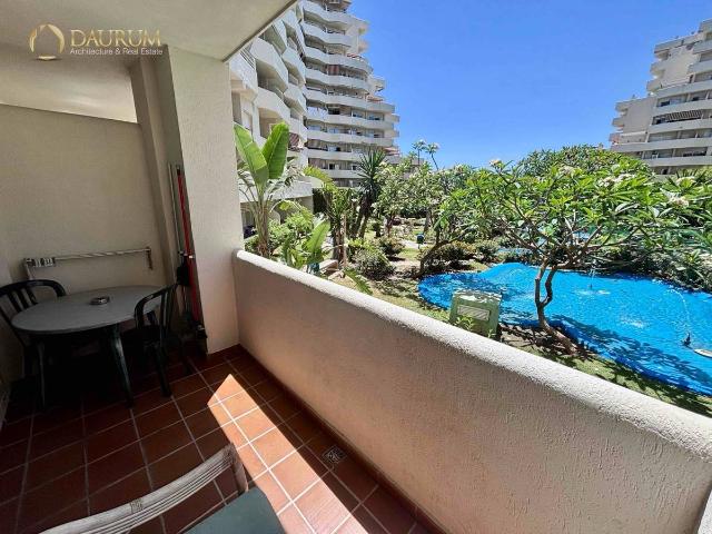 Piso en venta en La Sierrezuela, Costa del Sol Occidental