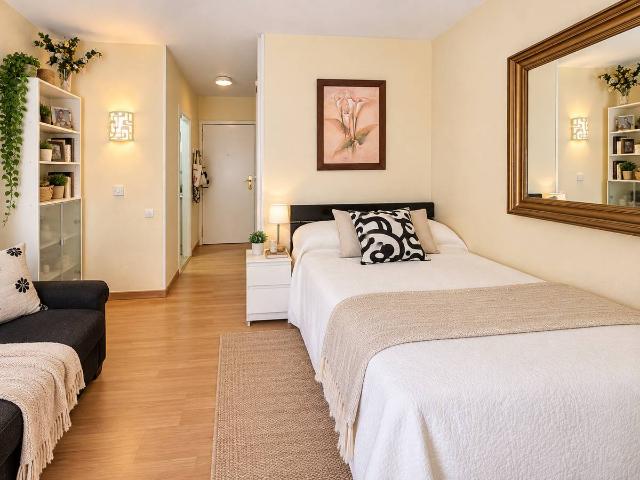Piso en venta en La Sierrezuela, Costa del Sol Occidental
