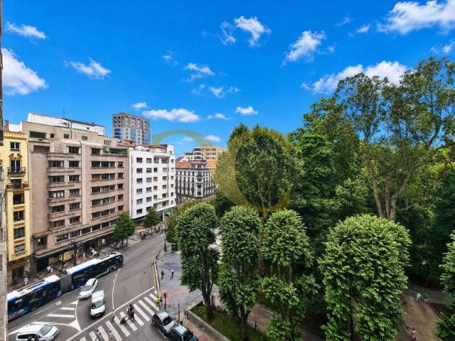 Piso en venta en Trascorrales, Oviedo