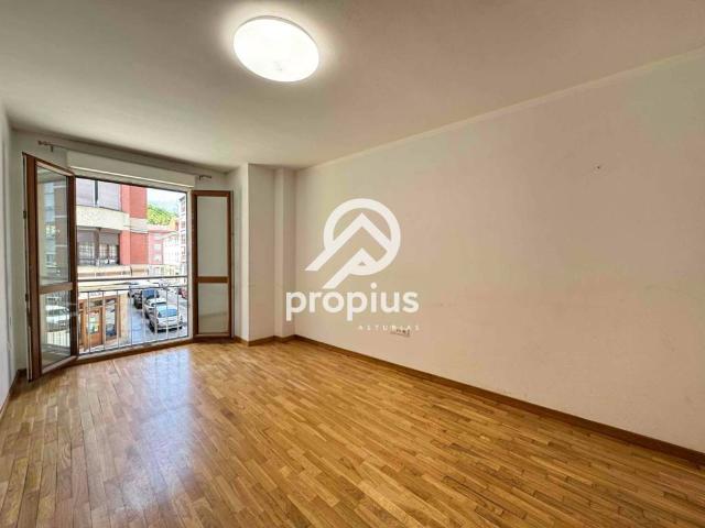 Piso en venta en Parres
