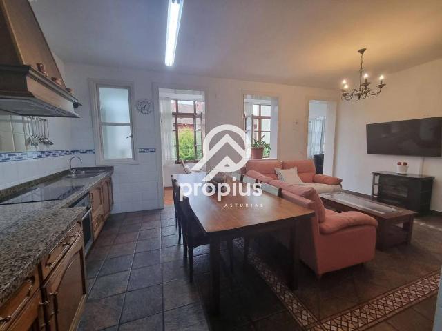 Piso en venta en Parres, Romiyu / Romillo