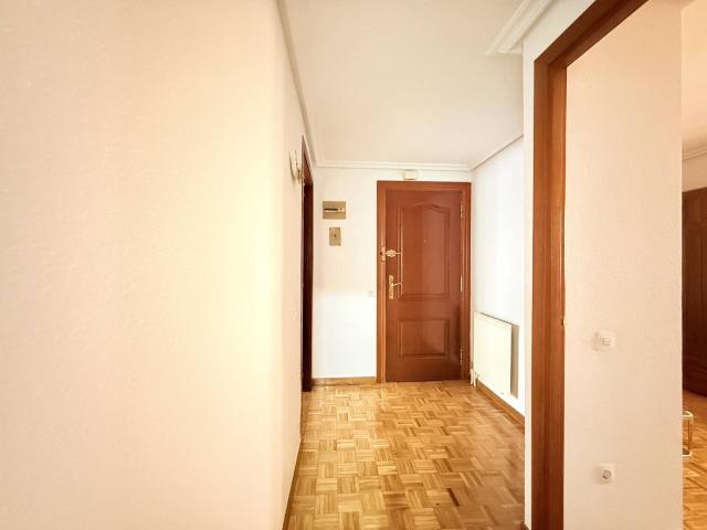 Piso en venta en Salesas, Salamanca