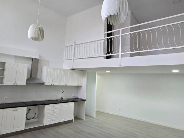 Piso en venta en Pelayos De La Presa