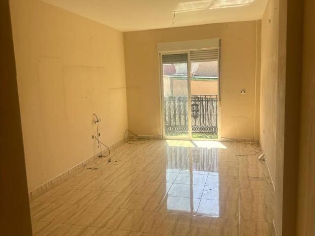 Piso en venta en Peligros, Monteluz