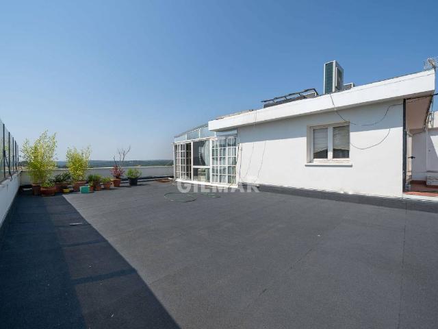 Piso en venta en Madrid, Cortes