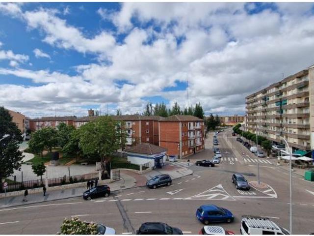 Piso en venta en Peñaranda De Bracamonte, Castilla y León