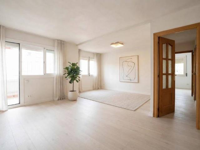 Piso en venta en Eixample, Maresme