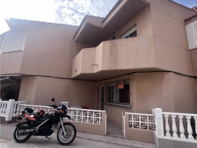 Piso en venta en La Manga Del Mar Menor, Los Nietos Viejos