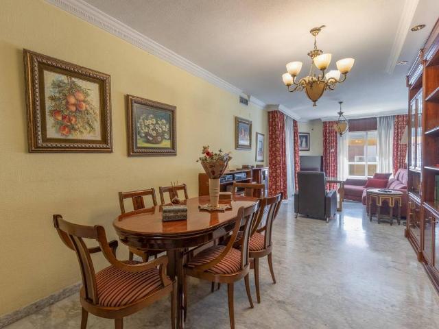 Piso en venta en Granada, Centro - Sagrario