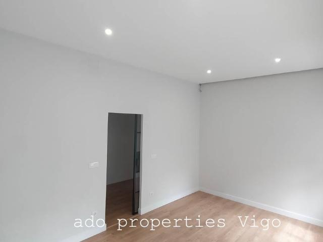 Piso en venta en A Divina Pastora, Vigo