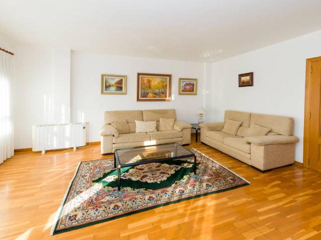 Piso en venta en Plaça Major, la Plana Alta